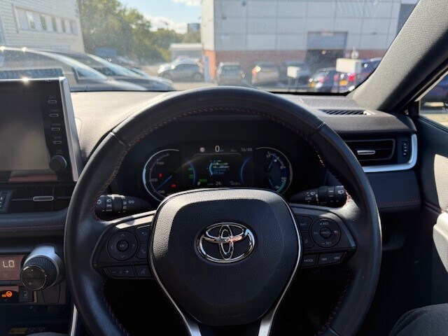 Used Toyota RAV4 2022 for sale - 76276540: Photo 17