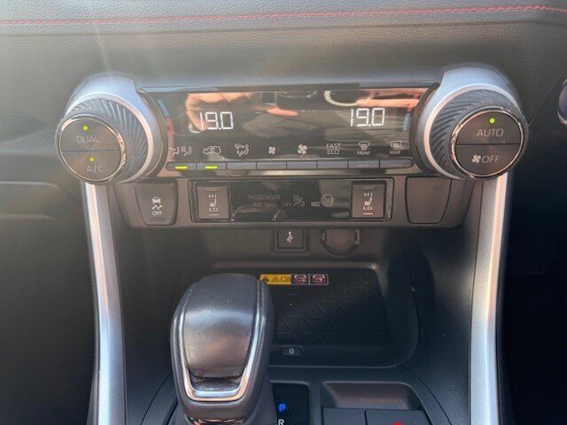 Used Toyota RAV4 2022 for sale - 76276540: Photo 26