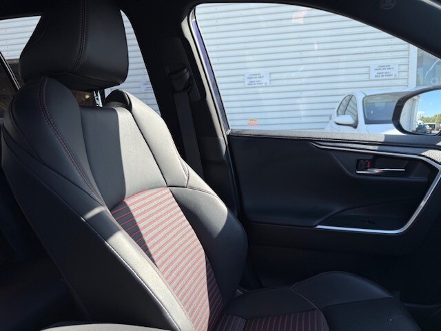 Used Toyota RAV4 2022 for sale - 76276540: Photo 28