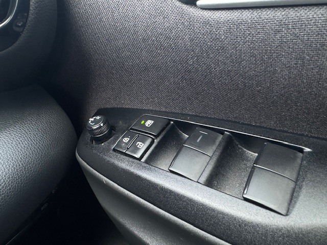 Used Toyota Yaris Cross 2023 for sale - 77010443: Photo 27