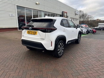 Used Toyota Yaris Cross 2023 for sale - 77010443: Photo