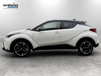 Used Toyota C-HR 2023 for sale - 77717897: Photo
