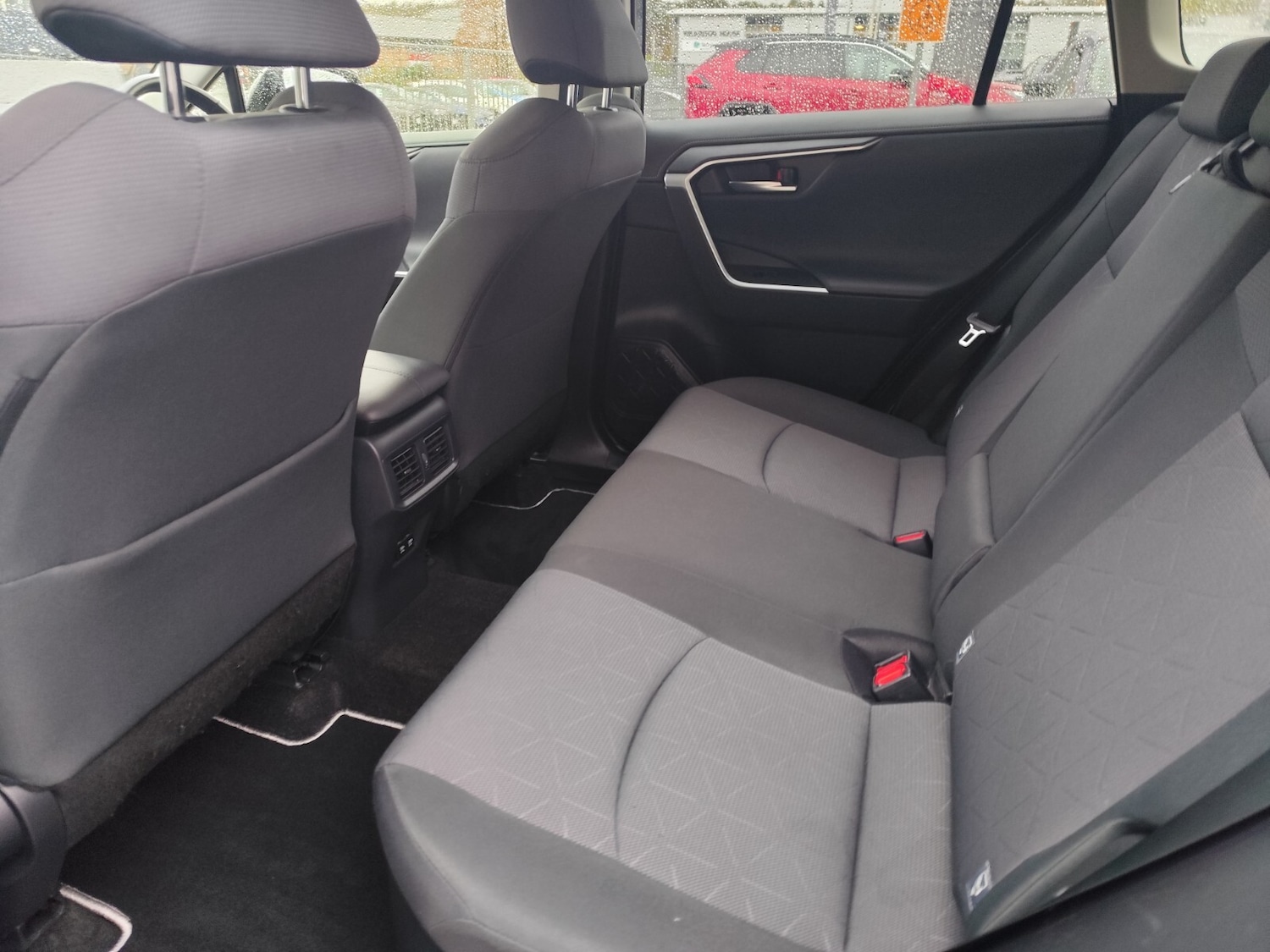 Used Toyota RAV4 2019 for sale - 76568100: Photo 13