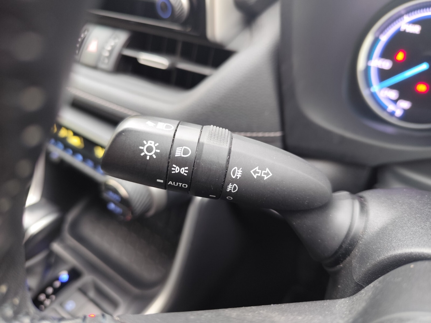 Used Toyota RAV4 2019 for sale - 76568100: Photo 19