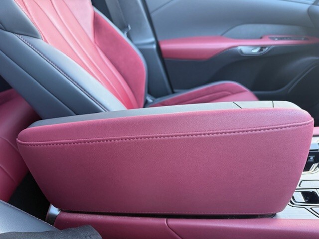 Used Lexus RX 2023 for sale - 76400689: Photo 40