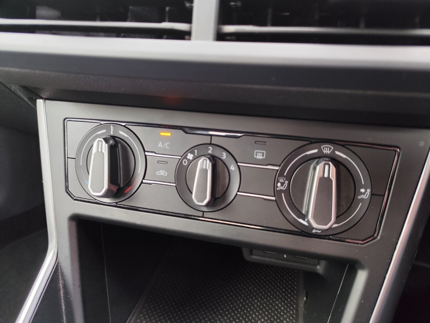 Used Volkswagen Polo 2021 for sale - 76817840: Photo 24