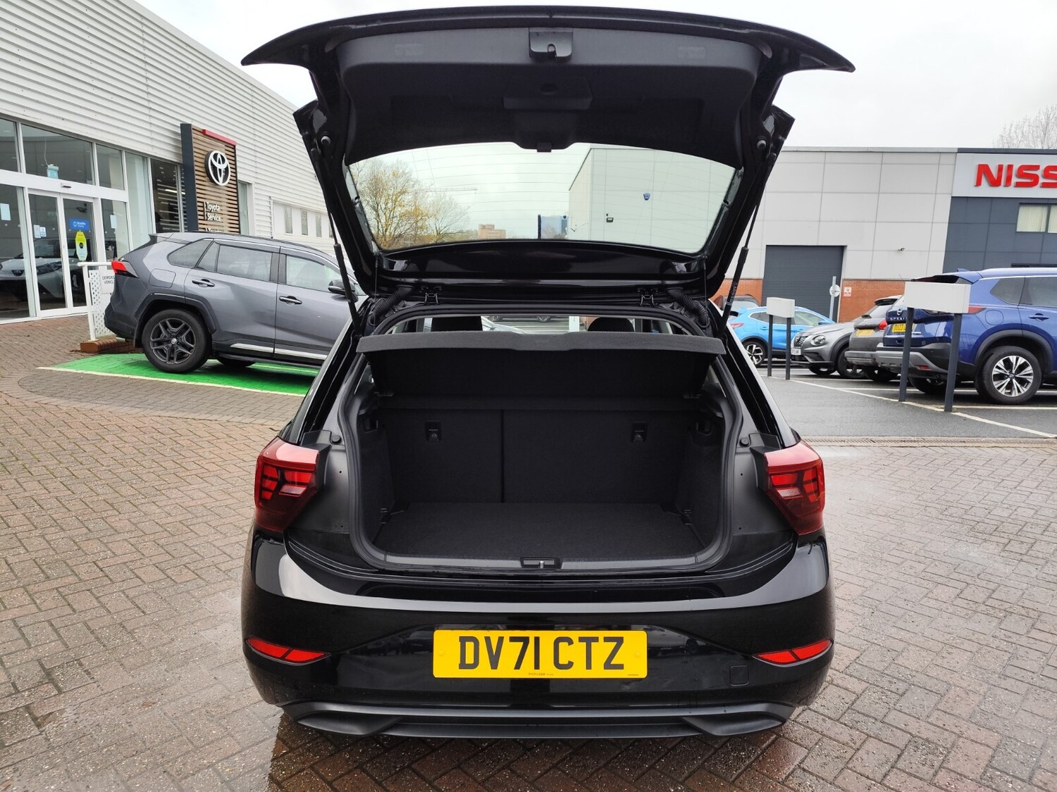 Used Volkswagen Polo 2021 for sale - 76817840: Photo 5