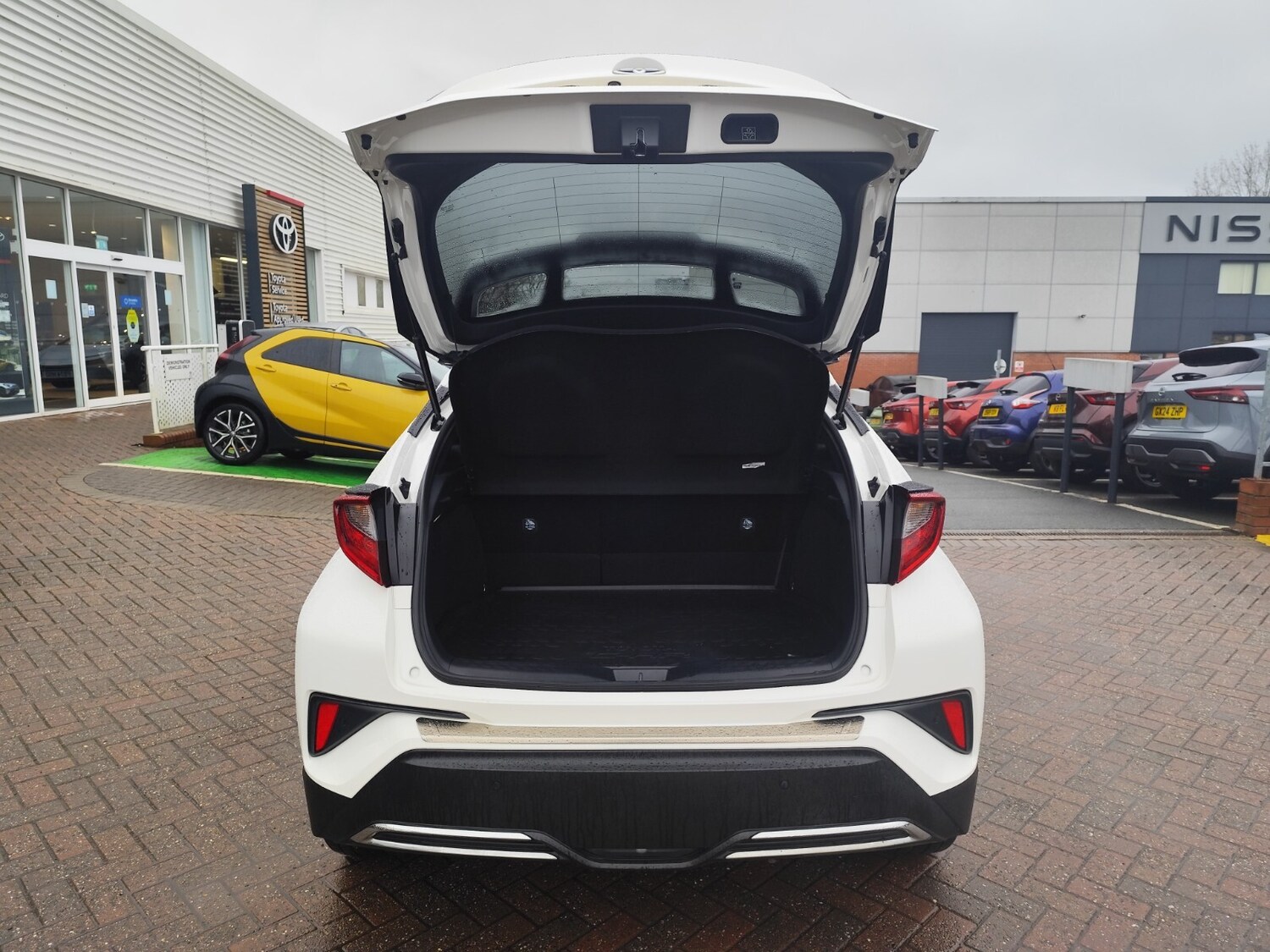 Used Toyota C-HR 2022 for sale - 77532092: Photo 5