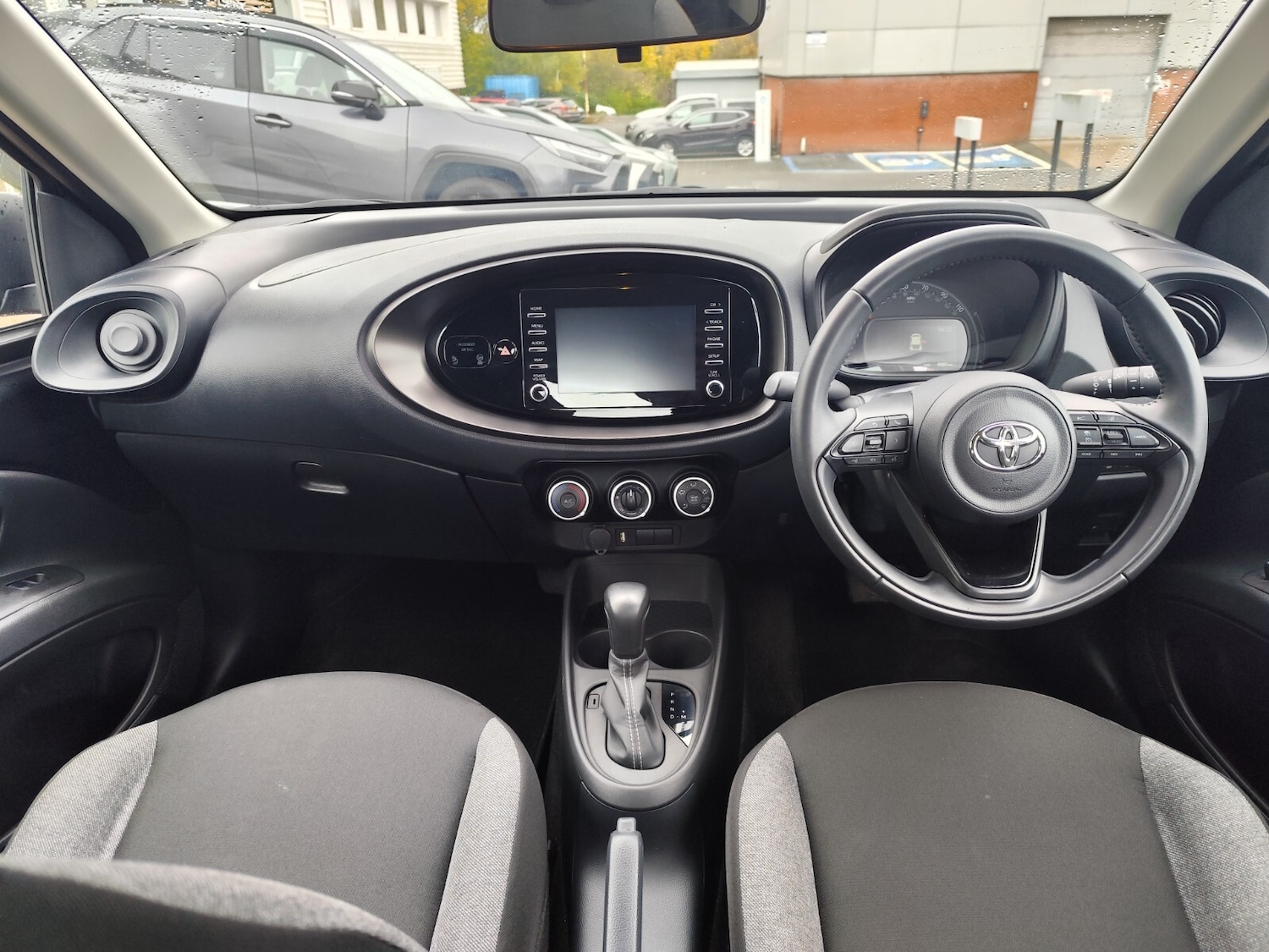 Used Toyota Aygo X 2022 for sale - 76344122: Photo 14