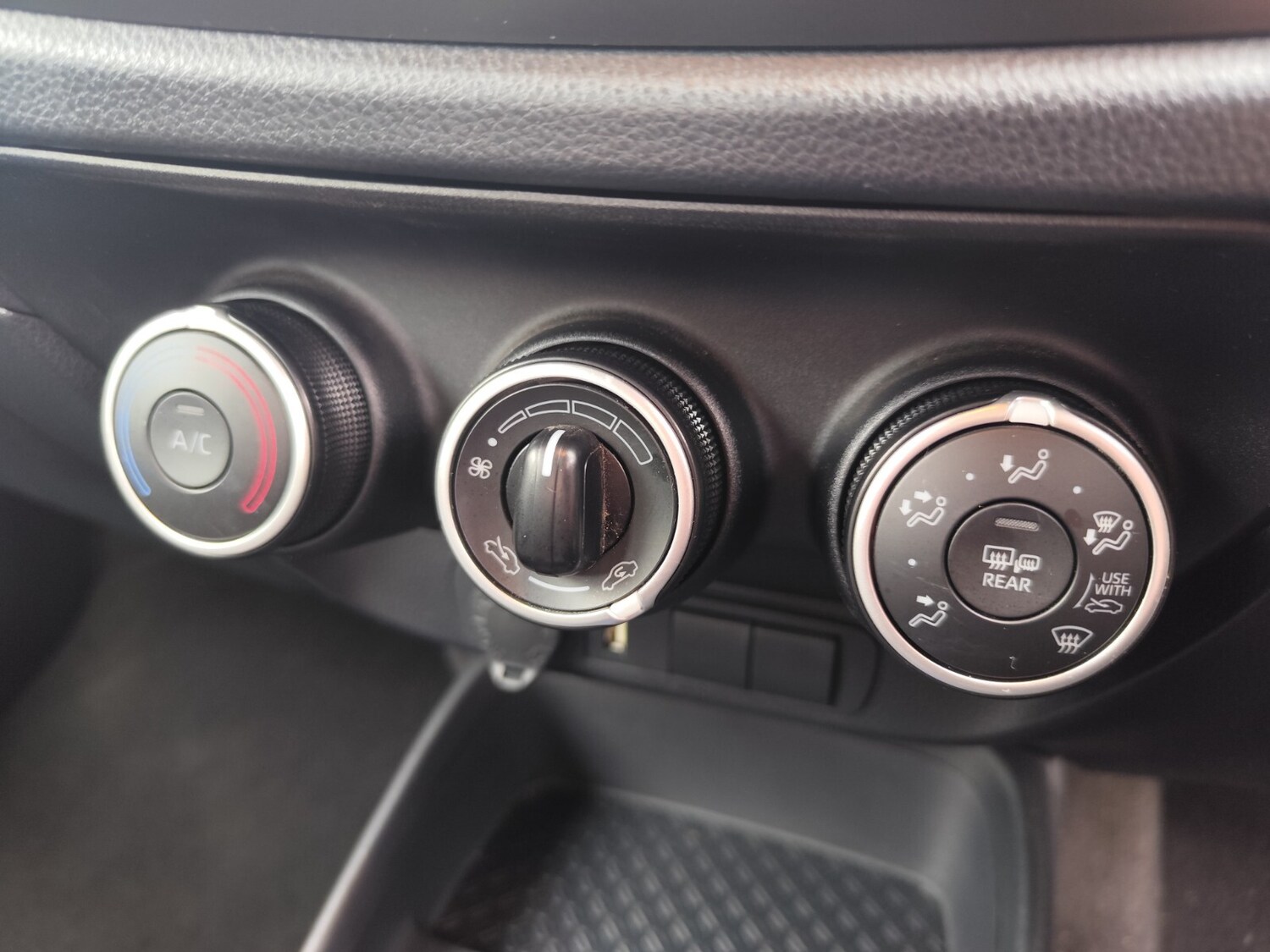 Used Toyota Aygo X 2022 for sale - 76344122: Photo 25