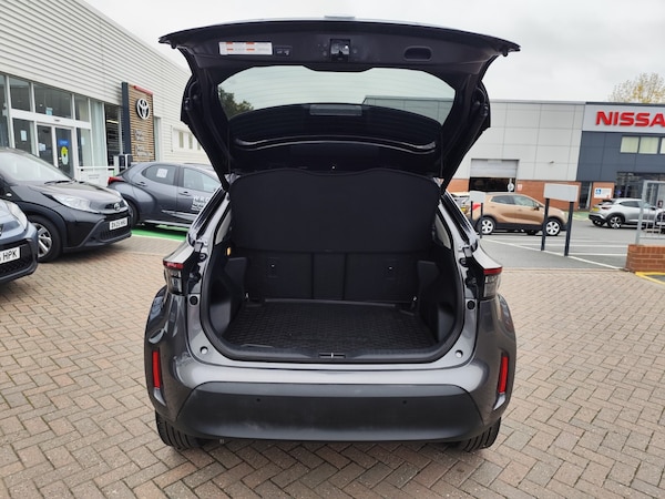 Used Toyota Yaris Cross 2024 for sale - 76276266: Photo 5