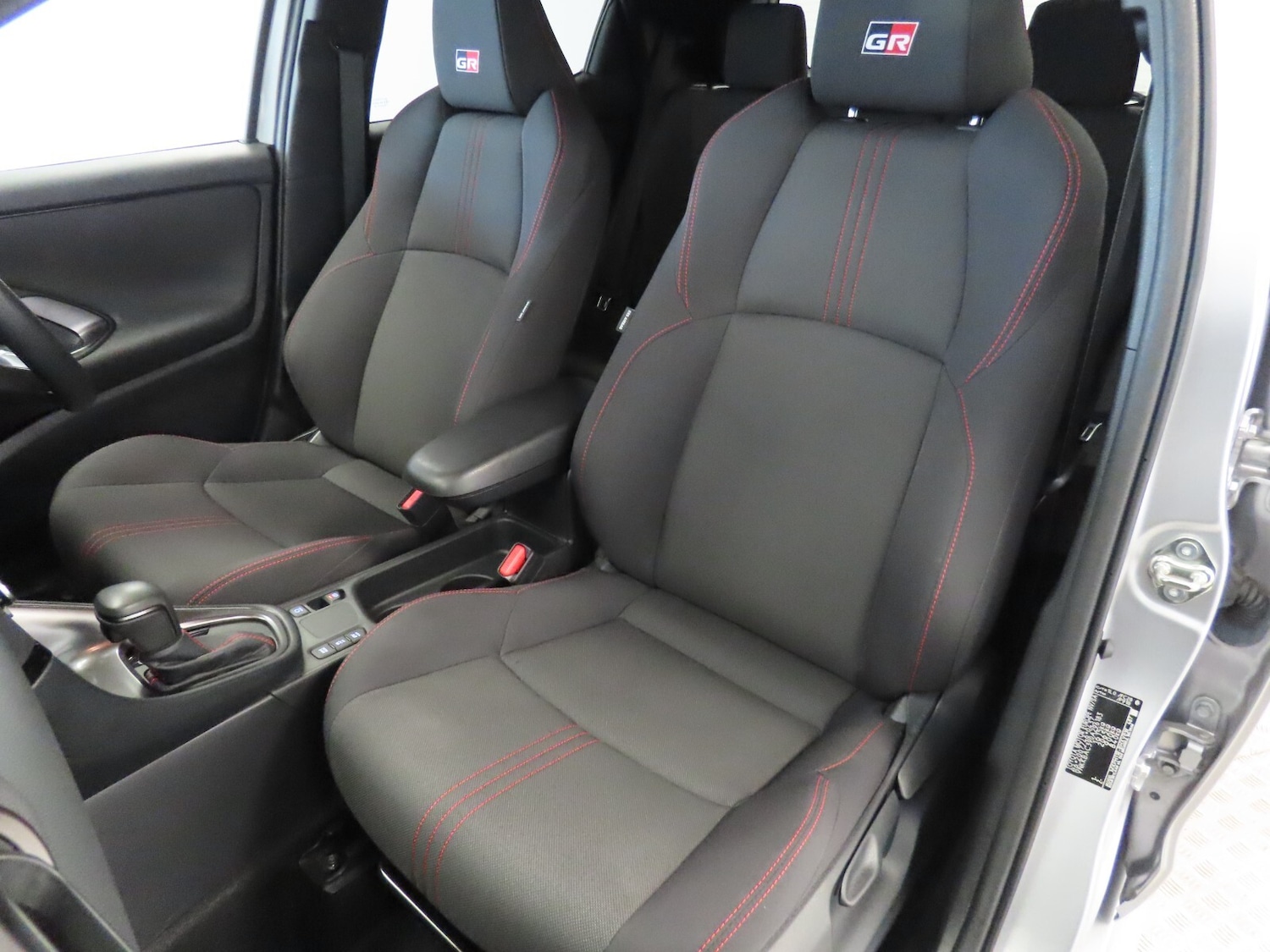 Used Toyota Yaris 2023 for sale - 76276478: Photo 38