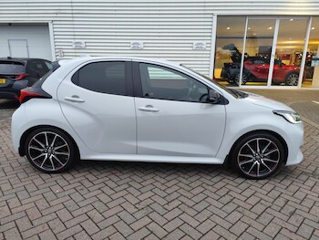 Used Toyota Yaris 2023 for sale - 77004999: Photo