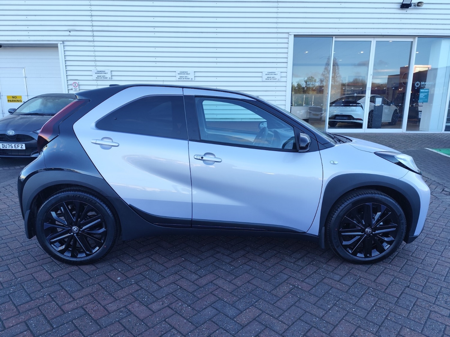 Used Toyota Aygo X 2025 for sale - 77232278: Photo 2