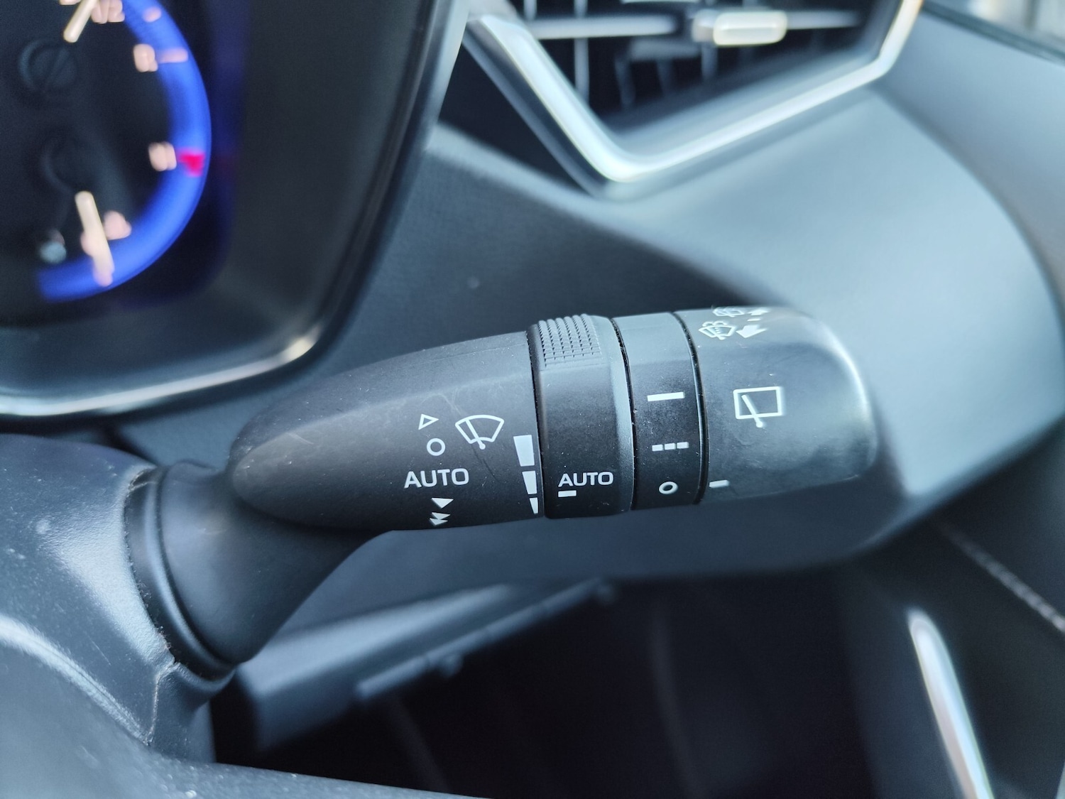 Used Toyota Corolla 2019 for sale - 76332289: Photo 19