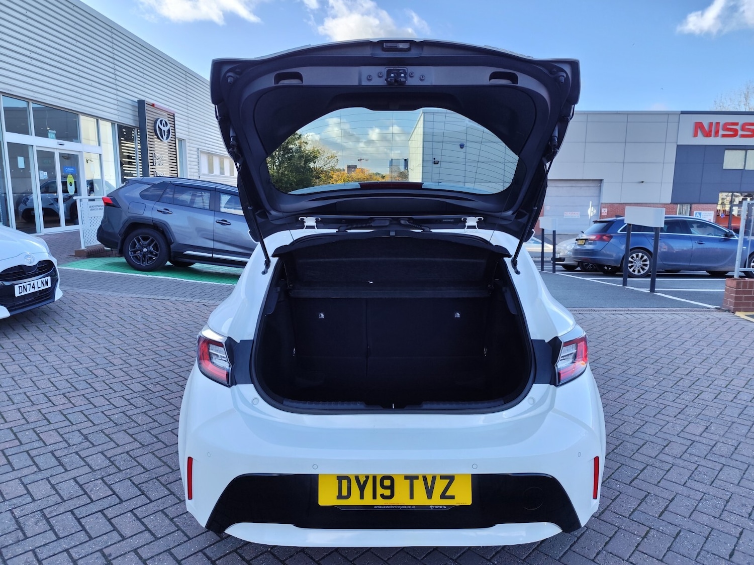 Used Toyota Corolla 2019 for sale - 76332289: Photo 5