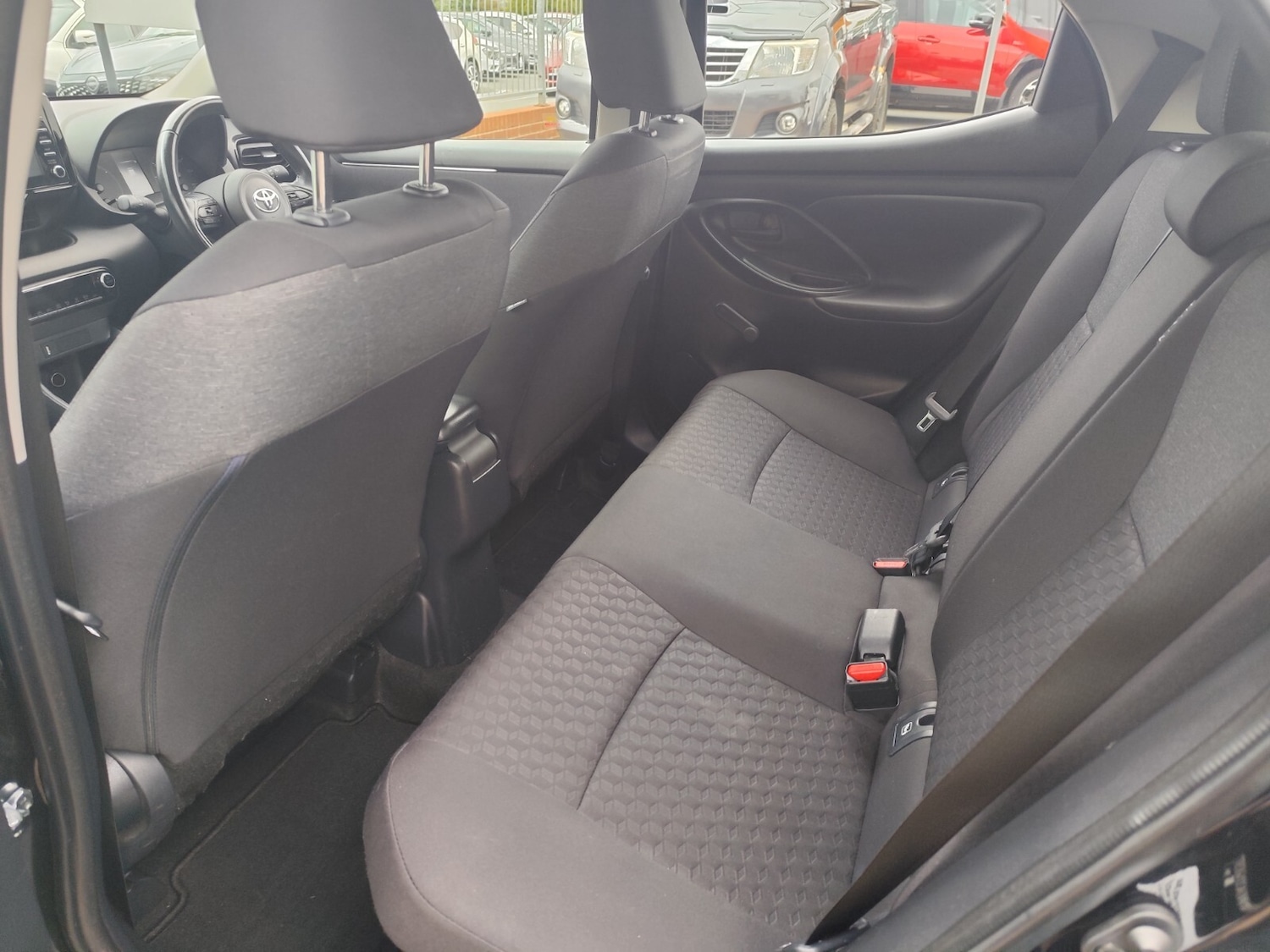 Used Toyota Yaris 2022 for sale - 78055189: Photo 12