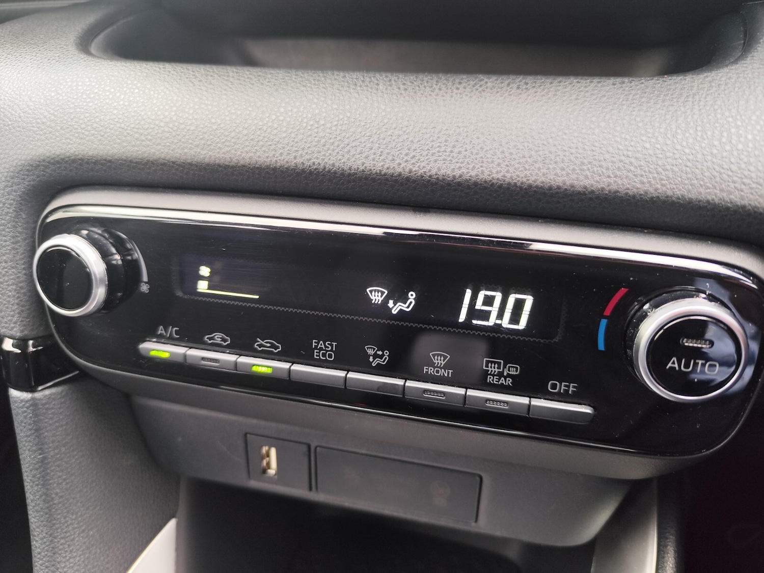 Used Toyota Yaris 2022 for sale - 78055189: Photo 25