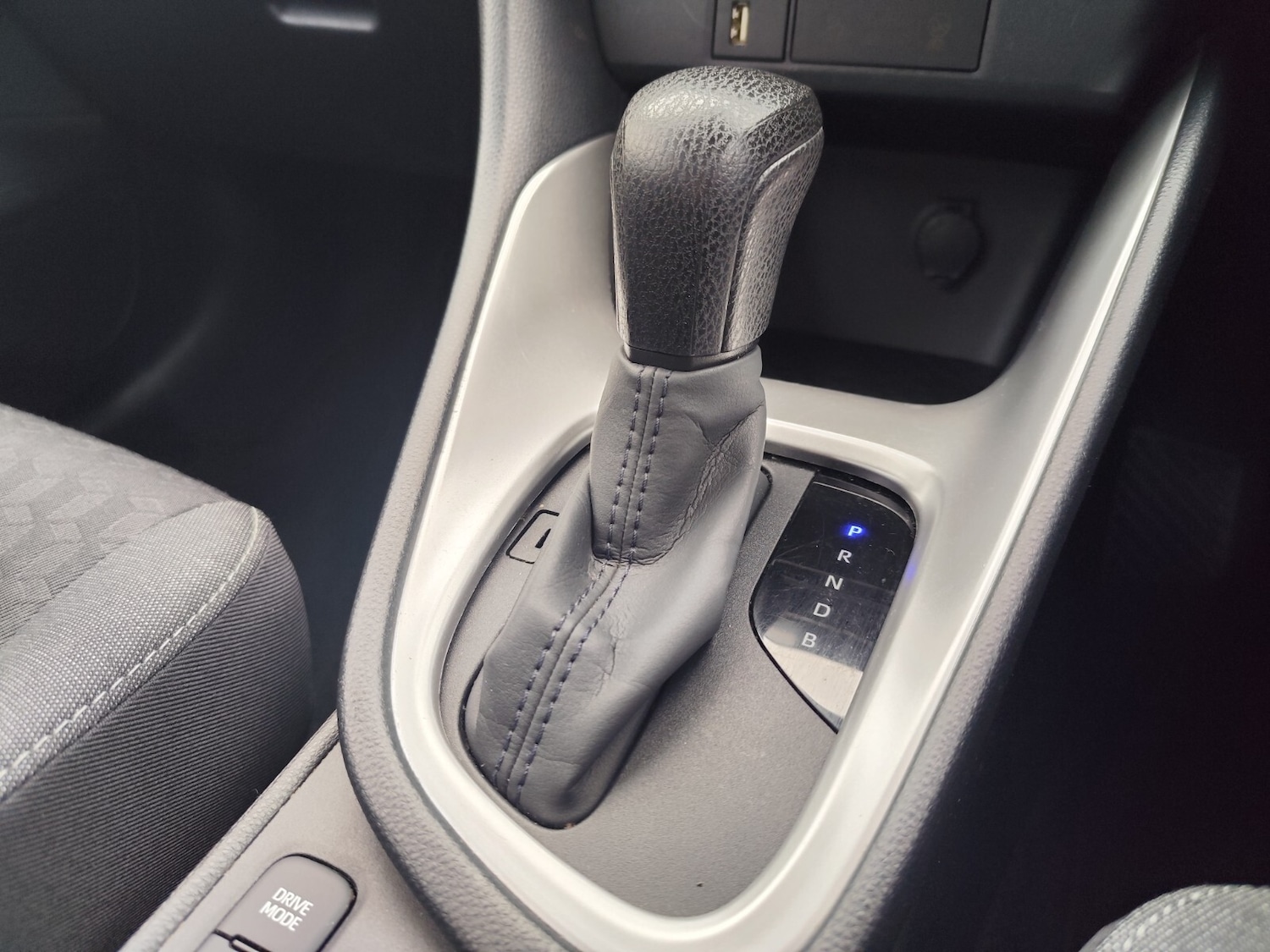 Used Toyota Yaris 2022 for sale - 78055189: Photo 26