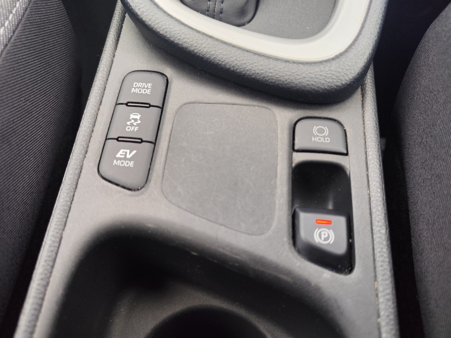 Used Toyota Yaris 2022 for sale - 78055189: Photo 27