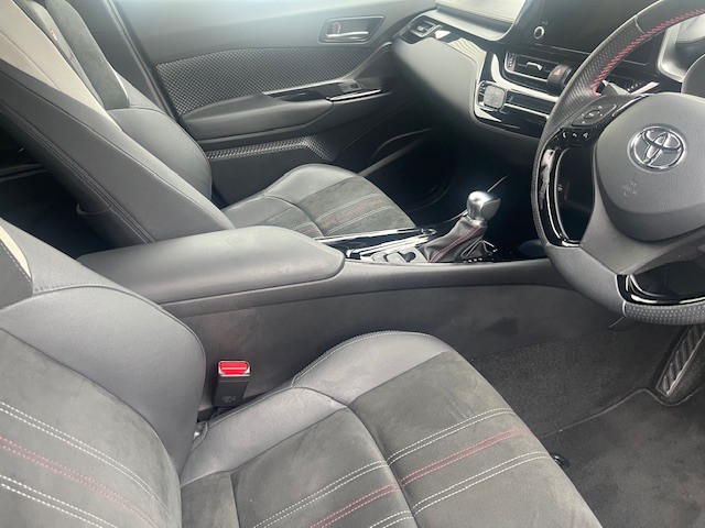 Used Toyota C-HR 2023 for sale - 76302406: Photo 13