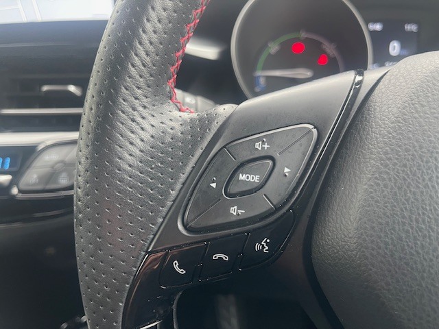 Used Toyota C-HR 2023 for sale - 76302406: Photo 24