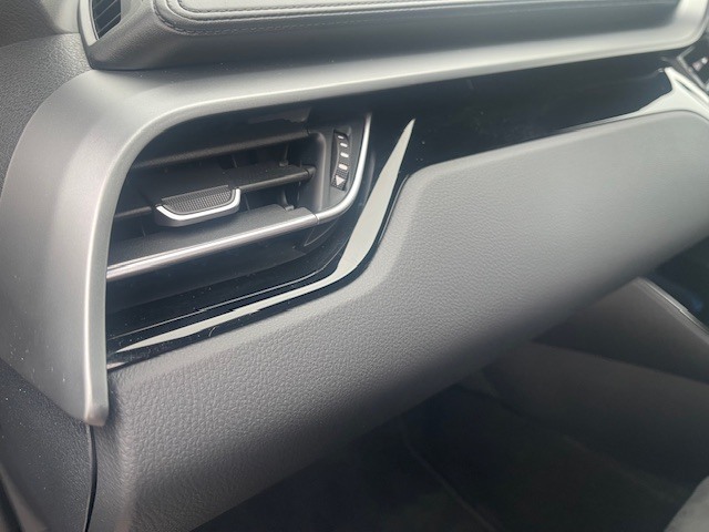 Used Toyota C-HR 2023 for sale - 76302406: Photo 28