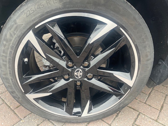 Used Toyota C-HR 2023 for sale - 76302406: Photo 4