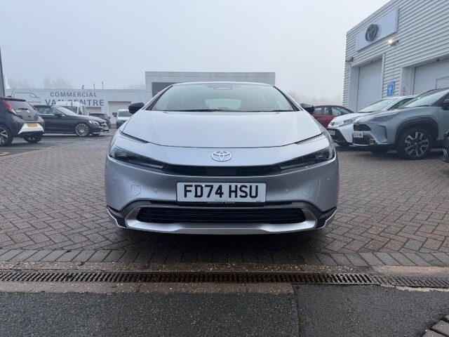 Used Toyota Prius 2024 for sale - 76901339: Photo 2