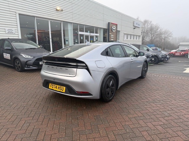 Used Toyota Prius 2024 for sale - 76901339: Photo 4