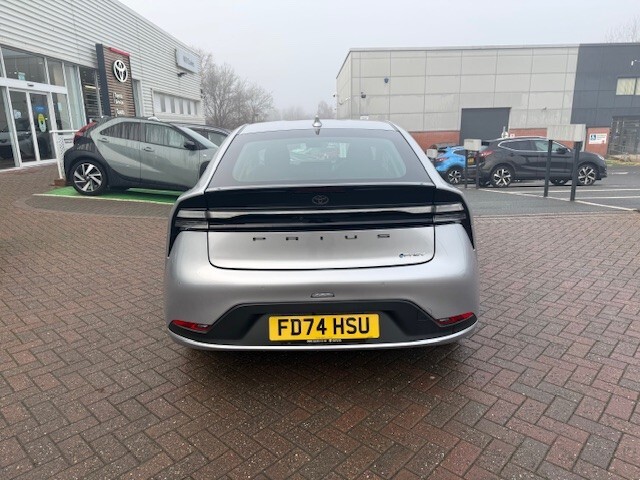 Used Toyota Prius 2024 for sale - 76901339: Photo 5