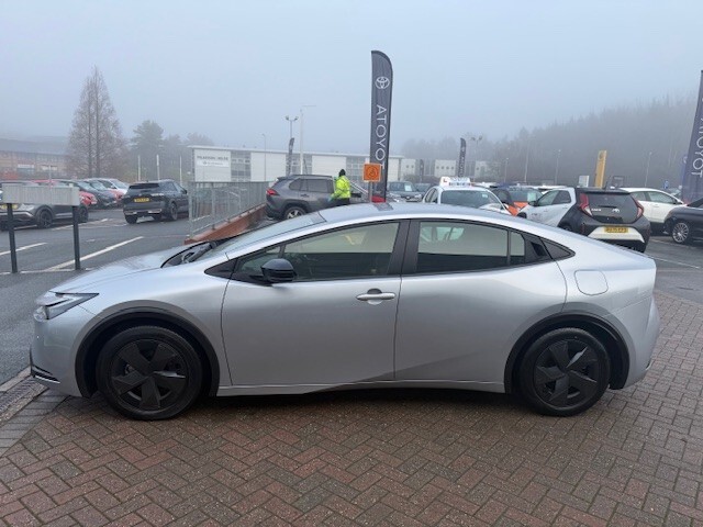 Used Toyota Prius 2024 for sale - 76901339: Photo 9