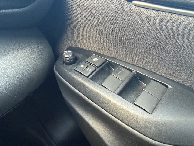 Used Toyota Yaris 2024 for sale - 76984160: Photo 23