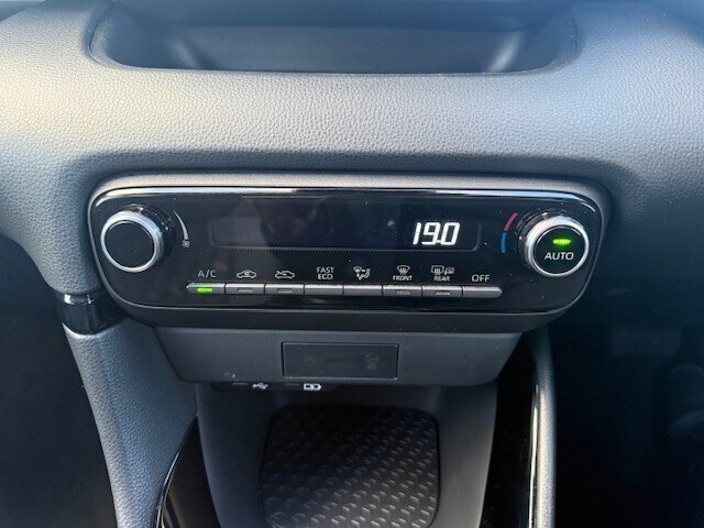 Used Toyota Yaris 2024 for sale - 76984160: Photo 27