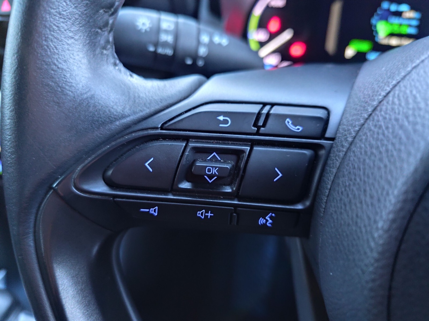 Used Toyota Yaris Cross 2023 for sale - 76668179: Photo 16