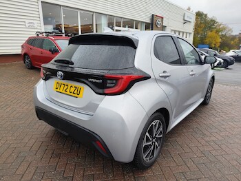 Used Toyota Yaris 2022 for sale - 76276435: Photo