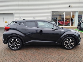 Used Toyota C-HR 2019 for sale - 76999441: Photo