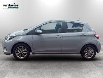 Used Toyota Yaris 2020 for sale - 78542584: Photo