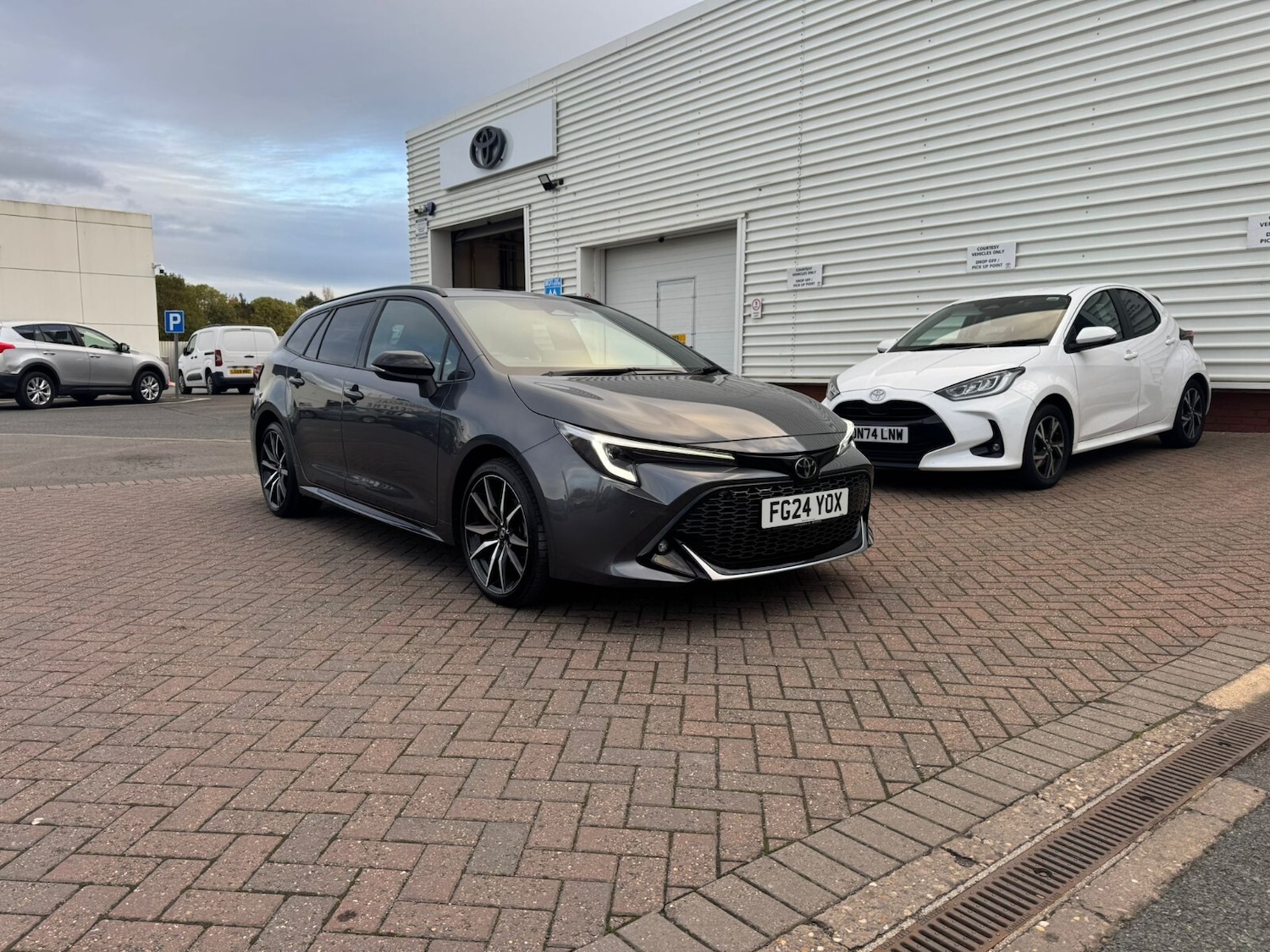 Used Toyota Corolla 2024 for sale - 76361970: Photo 2
