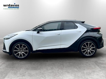 Used Toyota C-HR 2025 for sale - 78418672: Photo