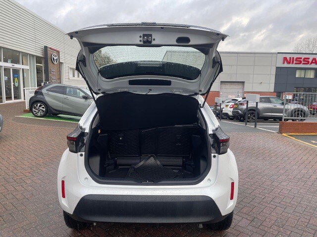 Used Toyota Yaris Cross 2023 for sale - 76428275: Photo 3