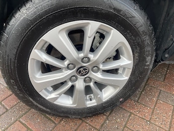 Used Toyota Yaris Cross 2023 for sale - 76428275: Photo