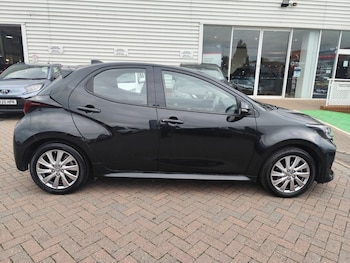 Used Toyota Yaris 2022 for sale - 76276608: Photo