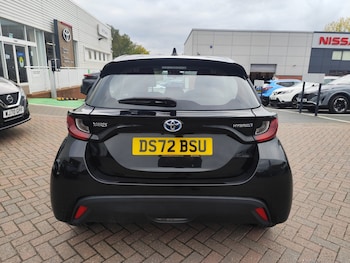 Used Toyota Yaris 2022 for sale - 76276608: Photo