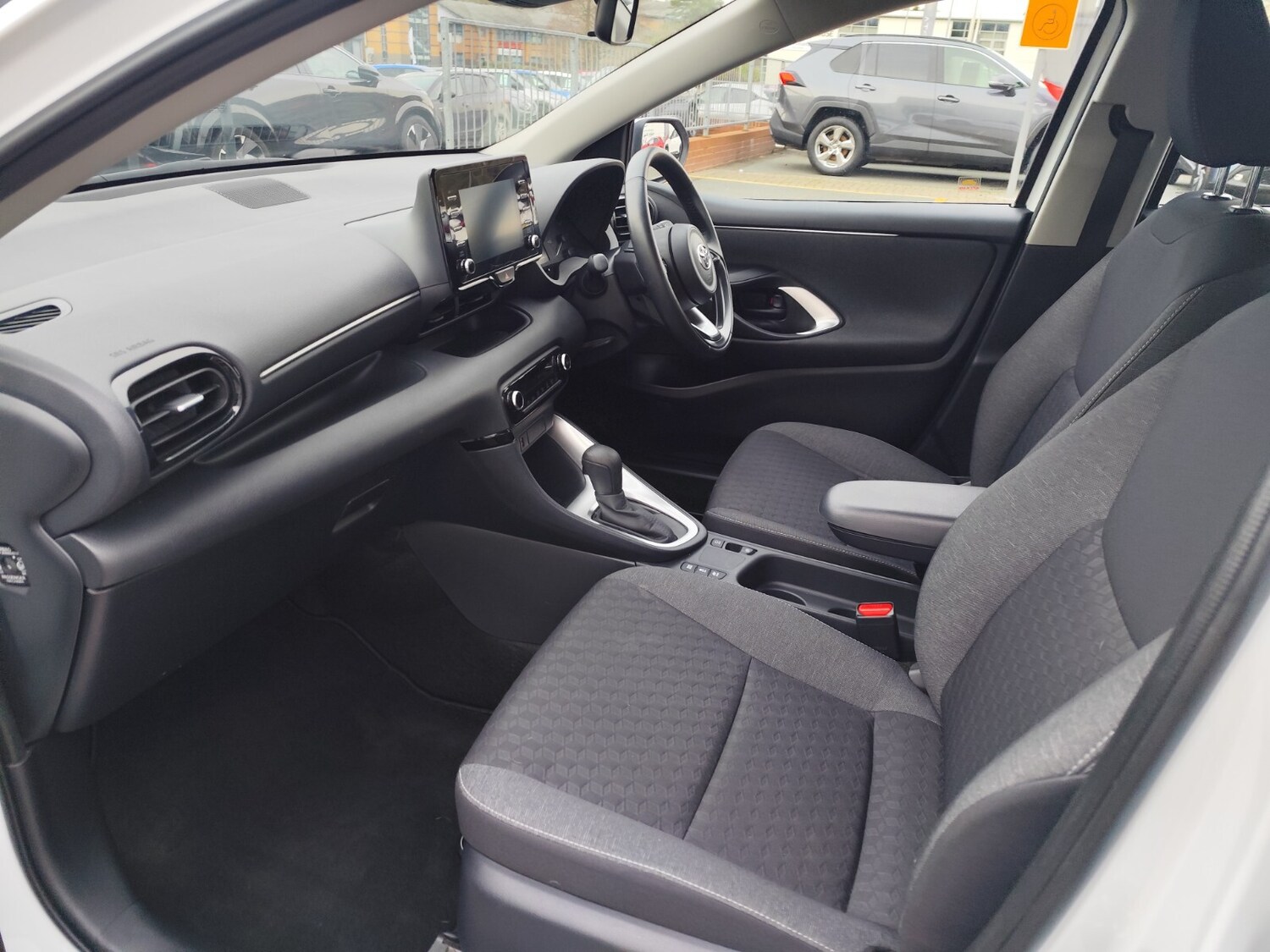 Used Toyota Yaris 2022 for sale - 77232266: Photo 12