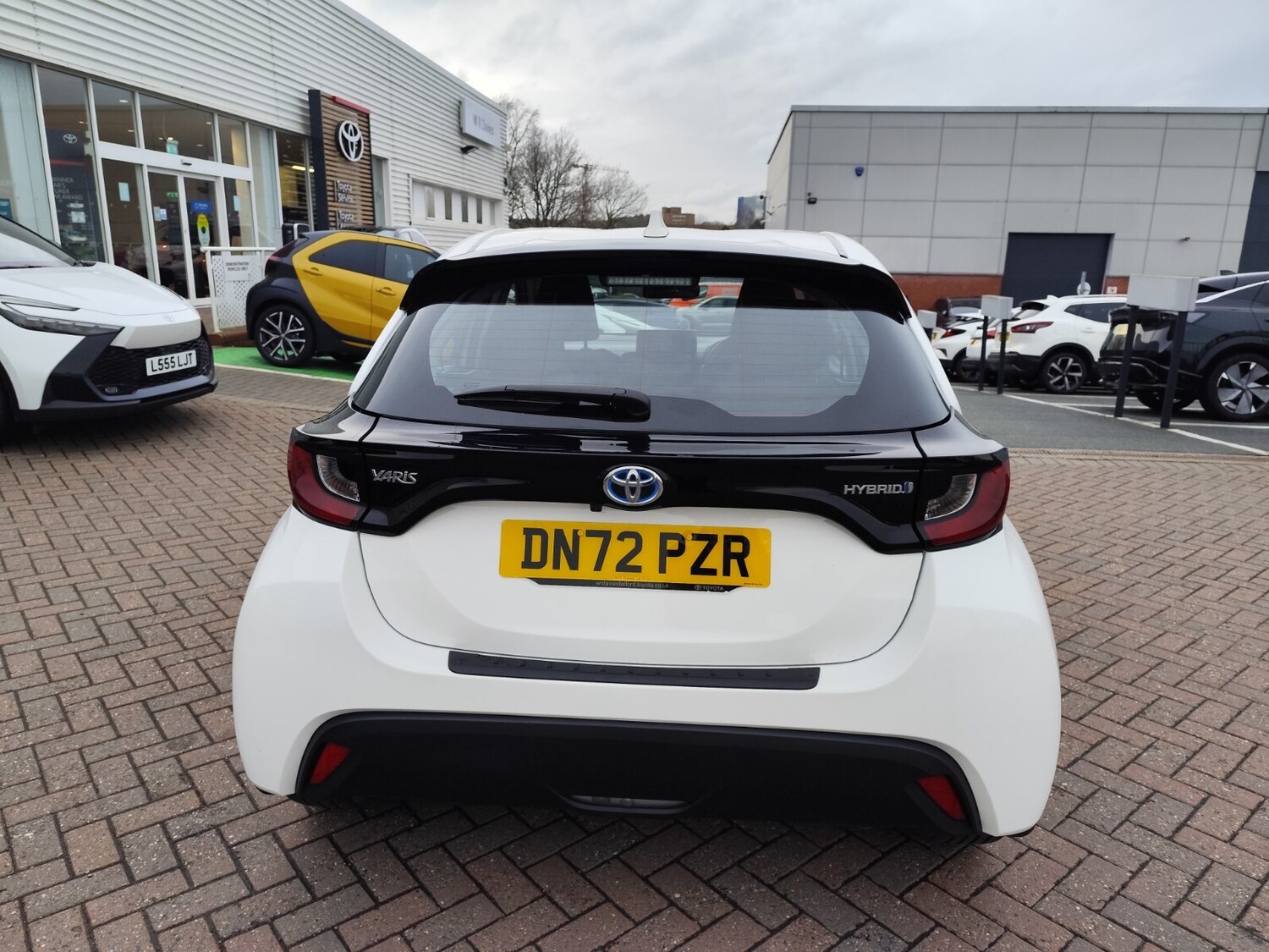Used Toyota Yaris 2022 for sale - 77232266: Photo 4