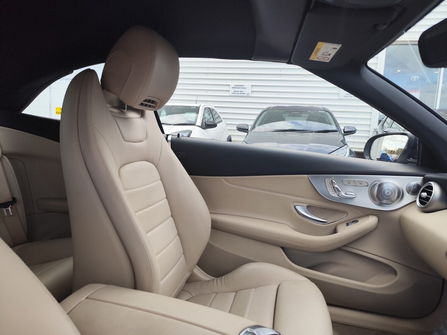 Used Mercedes-Benz C Class 2017 for sale - 76589908: Photo 34