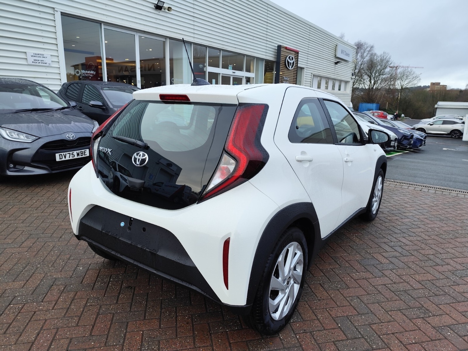 Used Toyota Aygo X 2025 for sale - 77235551: Photo 3