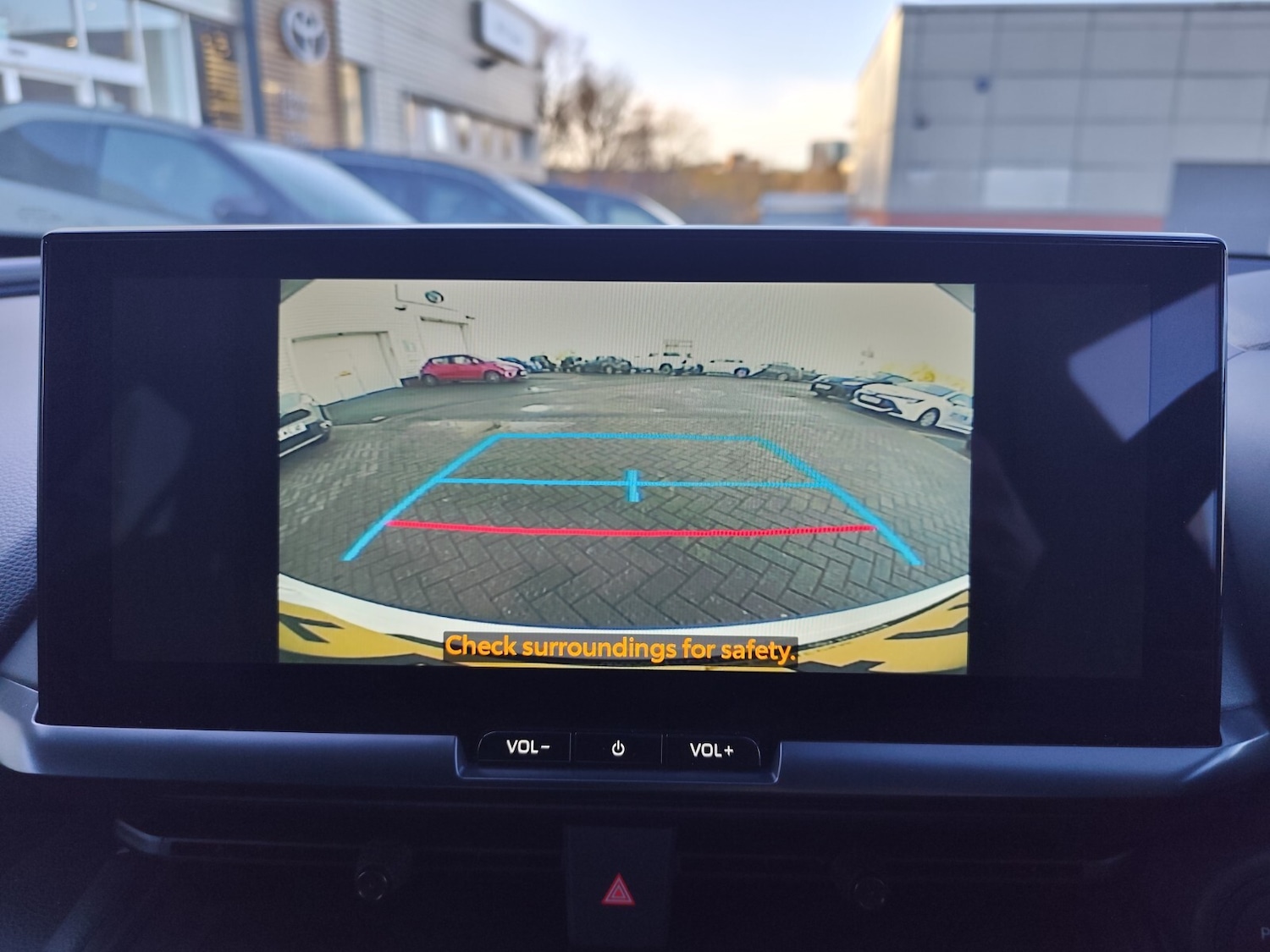 Used Toyota C-HR 2024 for sale - 76894627: Photo 30