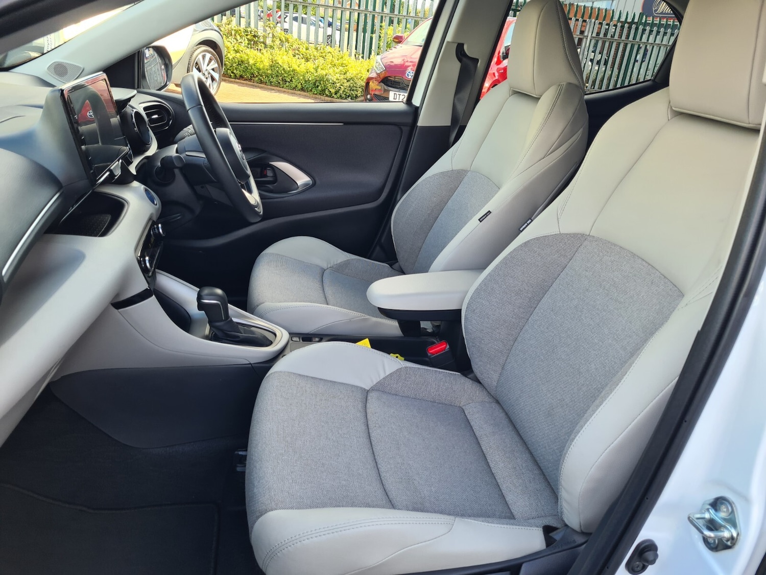 Used Toyota Yaris 2024 for sale - 77137653: Photo 22